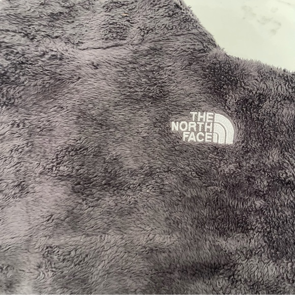 The North Face “Osito” dark grey silken fleece zip up jacket - Picture 8 of 15